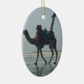 Tribal Camel Ride: Morning Tide Sands & Zee Keramisch Ornament (Rechts)
