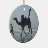 Tribal Camel Ride: Morning Tide Sands & Zee Keramisch Ornament (Rechts)