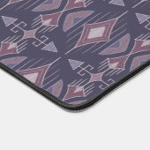 Tribal Diamonds and Arrows, Plum, Lila, Mauve Bureaumat (Hoek)