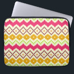 Tribal geïnspireerde elektronicazak laptop sleeve<br><div class="desc">Een elektronicazak met een tribaal geïnspireerd design in boho geïnspireerde schaduwen van roze,  groene,  Bourgogne,  oranje en geel.</div>