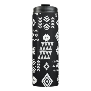 Tribal geometric: stijlvolle naadloze achtergrond. thermosbeker