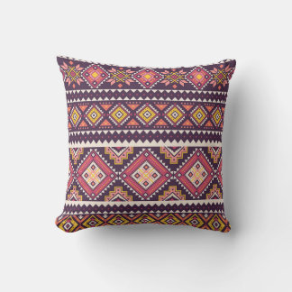 Tribal gestreepte, geometrische naadloze patroon. kussen