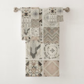 Tribal Kaleidoscope Geometrische Cool Abstracte aa Bad Handdoek (Insitu)