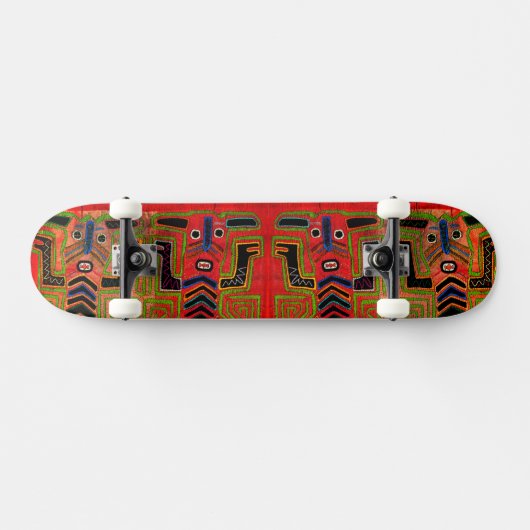 Tribal Kuna Spirits Skateboard (Horizontaal)