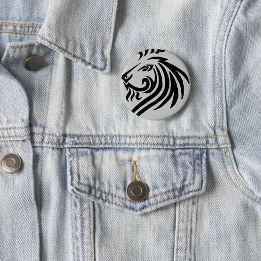 TRIBAL LION RONDE BUTTON 5,7 CM (In situ)