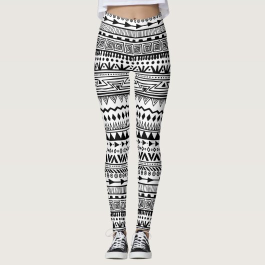 Tribal Print Black en White Aztec Pattern Boho Leggings (Voorkant)