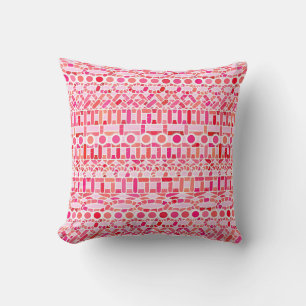 Tribale batik - schoppen van roze en koraal kussen