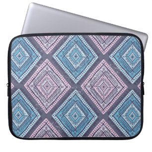 Tribale etnisch.  naadloos illustratiepunt laptop sleeve