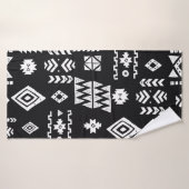 Tribale etnische achtergrond. Stijlvol primitief g Badhanddoek (Badhanddoek)