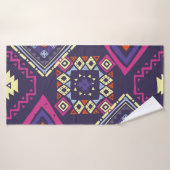 Tribale etnische, primitieve geometrische achtergr badhanddoek (Badhanddoek)