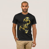 tribale schorpioen 2 donker t-shirt (Voorkant volledig)