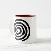 Tribale spiraal-petroglyph stamkunst tweekleurige koffiemok (Voorkant links)