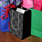 Tribale strepen medium cadeauzakje