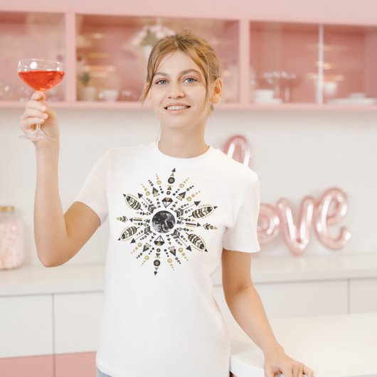 Tribale zonnebrand met veren en pijlen Tri-Blend shirt