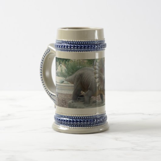 Triceratops Dinosaur Stein Bierpul (Voorkant links)