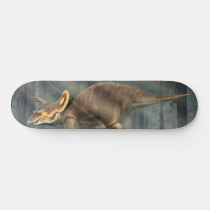 Triceratops in een Primeval Forest Persoonlijk Skateboard