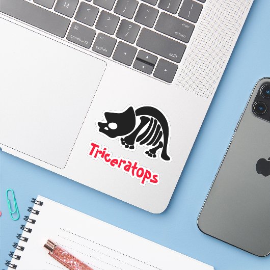 Triceratops Skeleton Sticker (Laptop met iPhone)