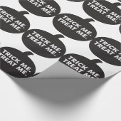 Trick me Treat me, Black White Cadeaupapier (Hoek)