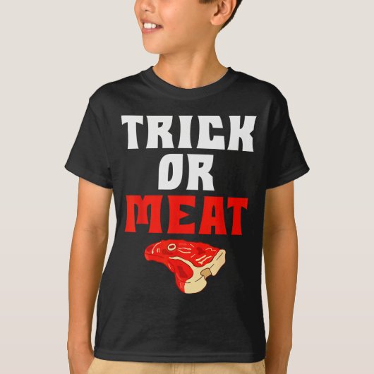 Trick Or Meat Halloween Bbq Grill Funny Beef  T-shirt (Voorkant)