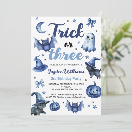 Trick or Three Blue Halloween Kinder 3e verjaardag Kaart (Staand voorkant)