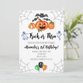 Trick or Three Halloween 3rd Birthday Invitation Kaart (Staand voorkant)