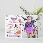 Trick or Three Halloween Verjaardagsfeest Foto Kaart (Staand voorkant)