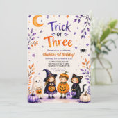 Trick or Three Schattige Halloween 3e Verjaardagsf Kaart (Staand voorkant)