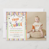 Trick or Three Whimsicale Verjaardagsuitnodiging Kaart (Voorkant)