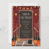 Trick or treat achtervolgt Halloween Kaart (Voorkant)
