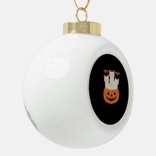 Trick or treat cats Classic T-shirt Keramische Bal Ornament (Links)