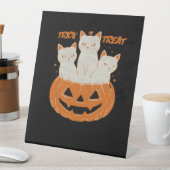Trick or treat cats Classic T-shirt Reclamebord Met Voetstuk (Insitu)