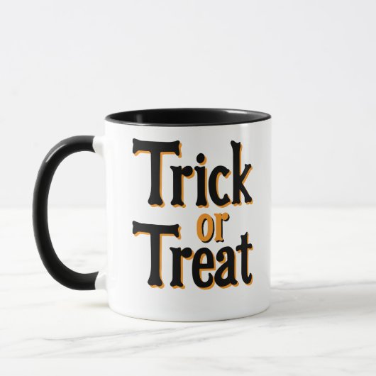 "Trick or treat" - Classic Halloween Font Design. Mok (Links)