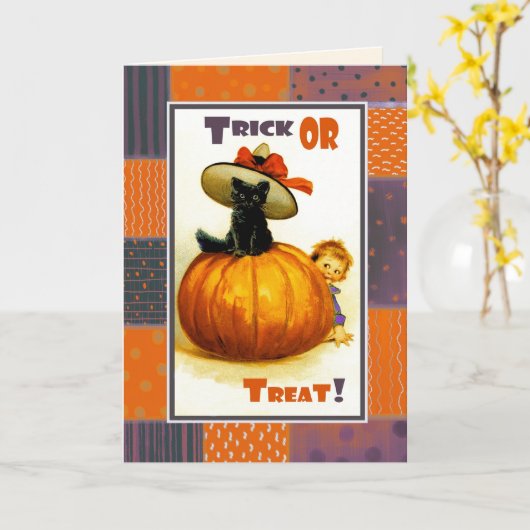 Trick or treat! Funny  Kind Halloween Kaart (Gele Bloem)