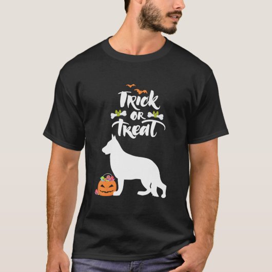 Trick or treat German Shepherd Dog Halloween Costu T-shirt (Voorkant)