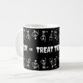 Trick or treat Halloween Funny Skulls Koffiemok (Voorkant links)