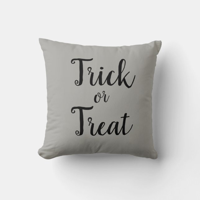 Trick or treat Halloween Grey Sierkussen (Voorkant)