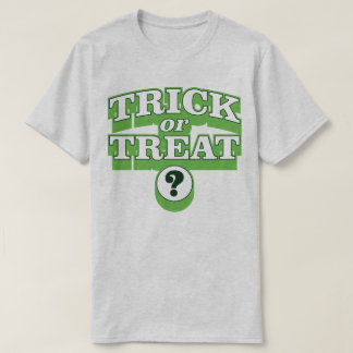 Trick or treat Halloween kostuum slogan T-shirt