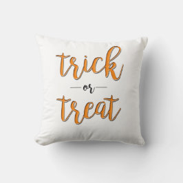 trick or treat halloween oranje zwart eenvoudig kussen