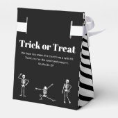 Trick or treat Halloween Social Distancing Logo Bedankdoosjes (Achterkant)
