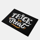 Trick Or Treat Handlettering Halloween Deurmat (Schuin)