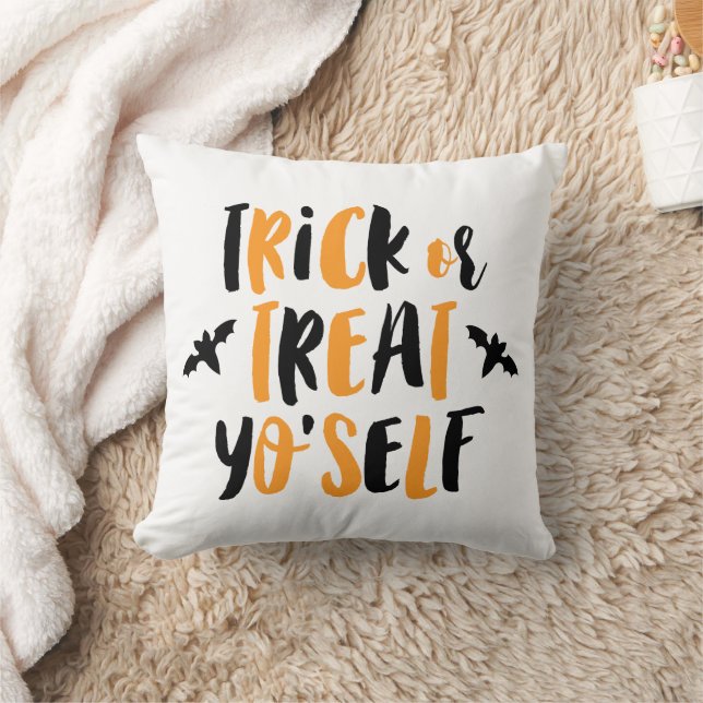 Trick or Treat Jezelf Halloween Kussen (Deken)
