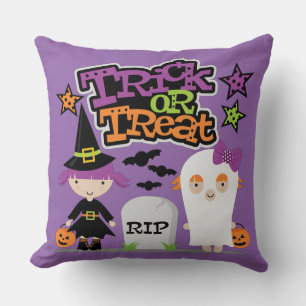 Trick or treat Little Witch en Ghost Kussen