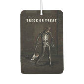 Trick or Treat. Man dressed as skeleton Luchtverfrisser (Voorkant)