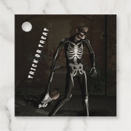 Trick or Treat. Man verkleed als skelet Bedankjes Labels