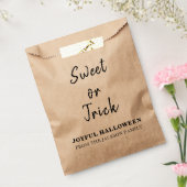 Trick or Treat Modern Rustic Kraft Halloween  Bedankzakje (Gezegeld)