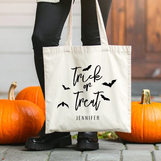 Trick or treat moderne typografie en vleermuizen e tote bag