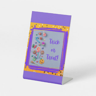 Trick or treat! reclamebord met voetstuk
