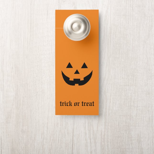 Trick or treat sinaasappel Jack o lantaarn Hallowe Deurhanger (Op knop)