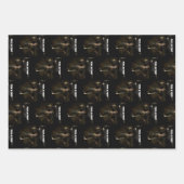 Trick or Treat. Thin female carrying lamp Inpakpapier Vel (Voorkant)