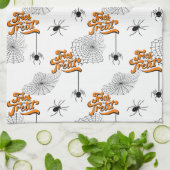 Trick or treat Typografie met Spiders Pattern ID68 Theedoek (Gevouwen)